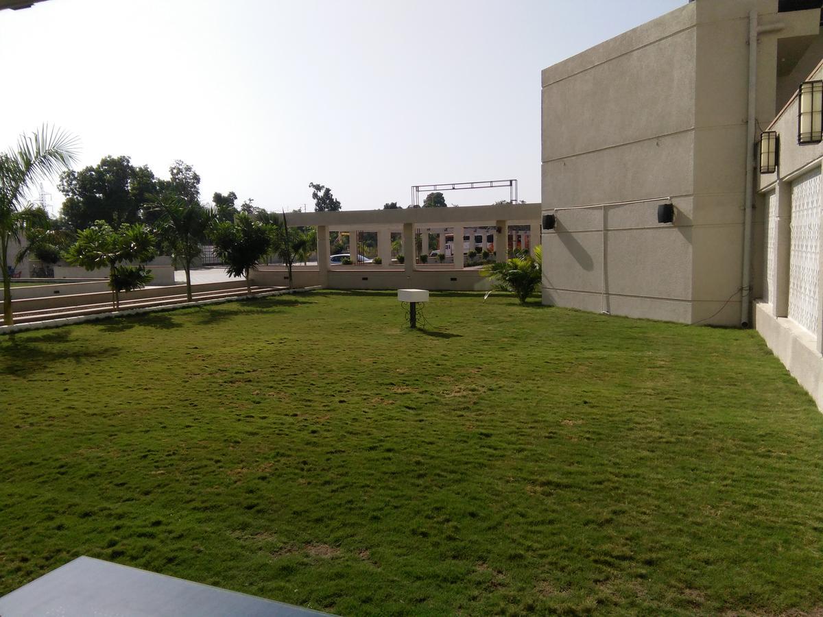 Silver Estate Resort Tikamgarh Kültér fotó