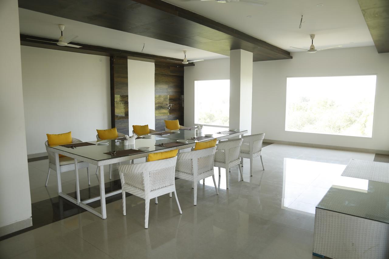 Silver Estate Resort Tikamgarh Kültér fotó